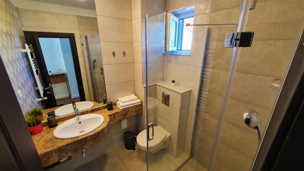 Pensiunea Caluda Hotell Năvodari Eksteriør bilde