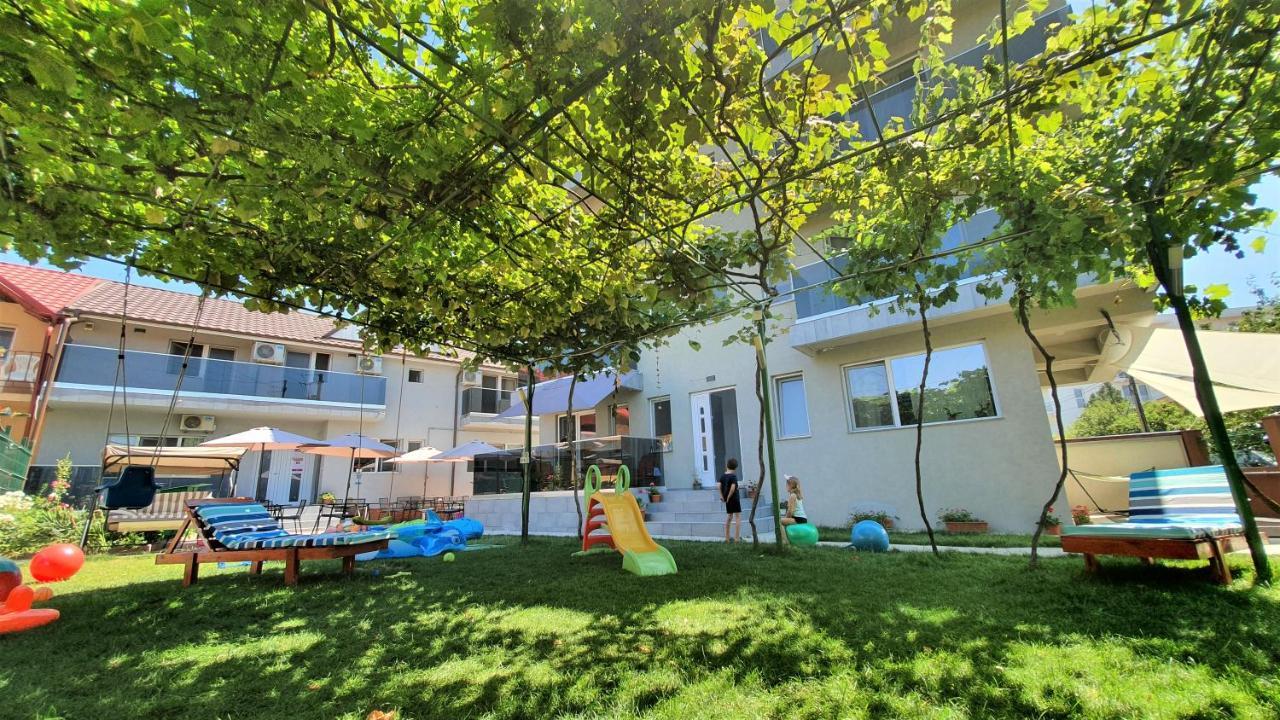 Pensiunea Caluda Hotell Năvodari Eksteriør bilde