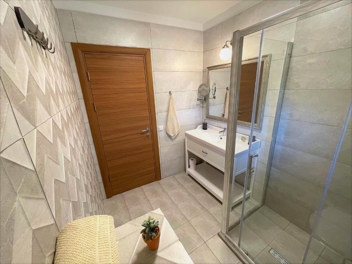 Pensiunea Caluda Hotell Năvodari Eksteriør bilde